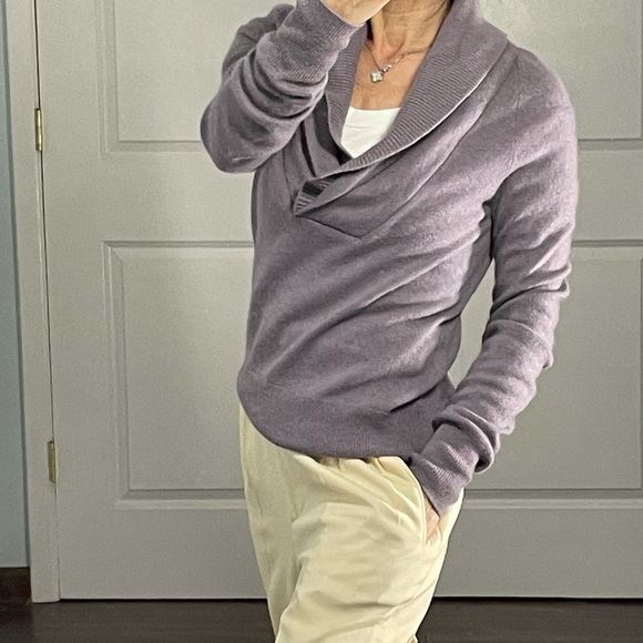 J Crew 100% Cashmere Sweater - Picture 3 of 13
